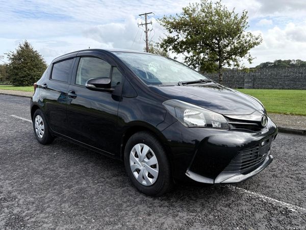 Toyota Vitz Hatchback, Petrol, 2015, Black