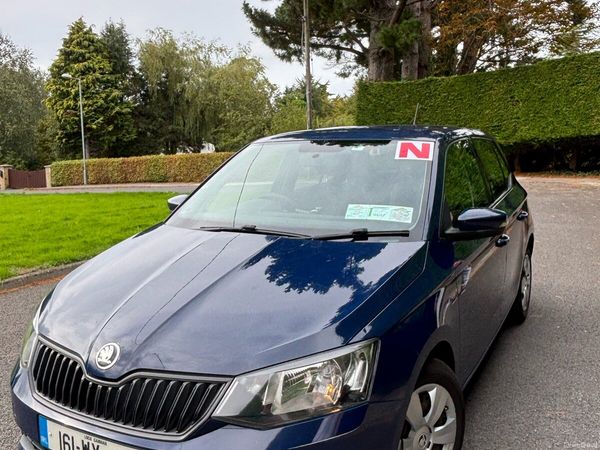 Skoda Fabia Hatchback, Petrol, 2016, Blue