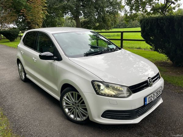 Volkswagen Polo Hatchback, Petrol, 2013, White