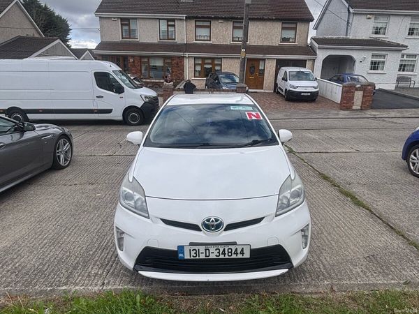 Toyota Prius Hatchback, Petrol Hybrid, 2013, White