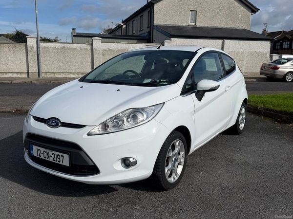 Ford Fiesta Hatchback, Petrol, 2012, White