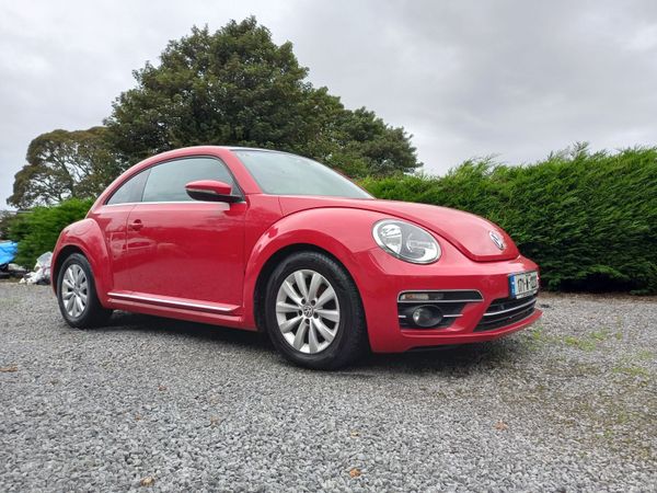Volkswagen Beetle Hatchback, Diesel, 2017, Red