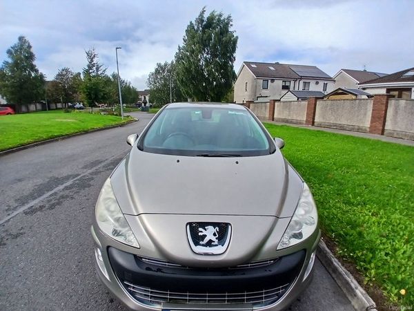 Peugeot 308 Hatchback, Diesel, 2011, Grey