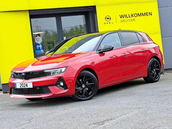 Opel Astra Hatchback, Petrol, 2024, Red