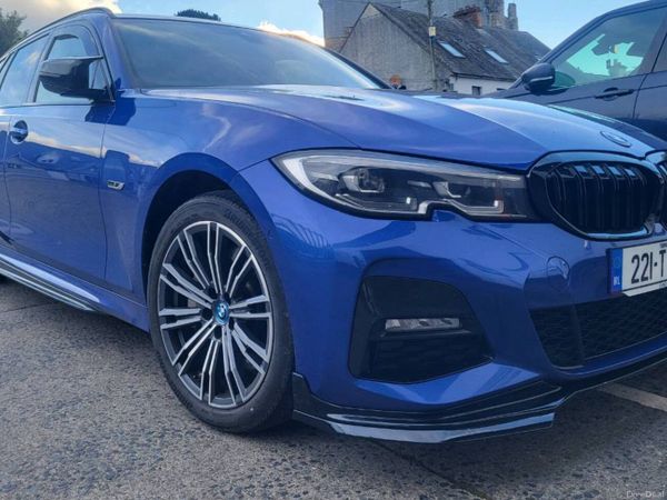 BMW 3-Series Estate, Petrol Hybrid, 2022, Blue