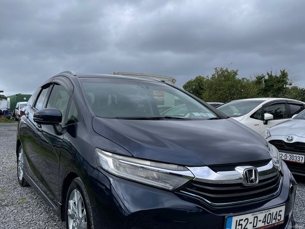 Honda Shuttle MPV, Petrol Hybrid, 2015, Blue