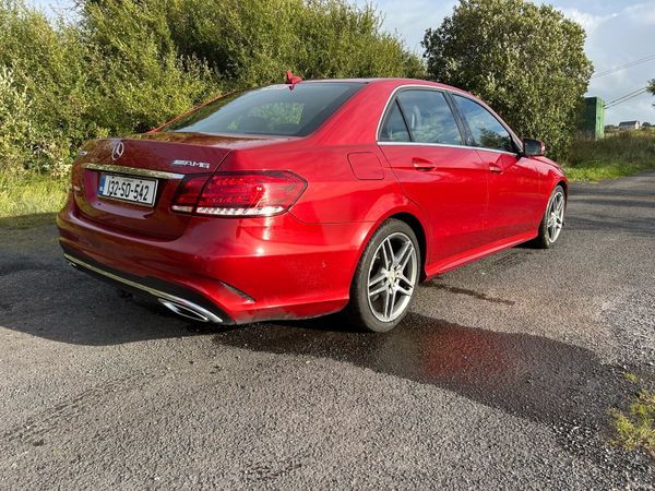 Mercedes-Benz E-Class Saloon, Diesel, 2013, Red