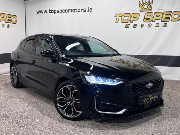 Ford Focus Hatchback, Diesel, 2022, Black