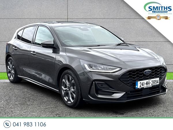Ford Focus Hatchback, Petrol, 2024, Grey