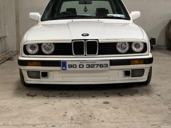 BMW 3-Series Saloon, Petrol, 1990, White
