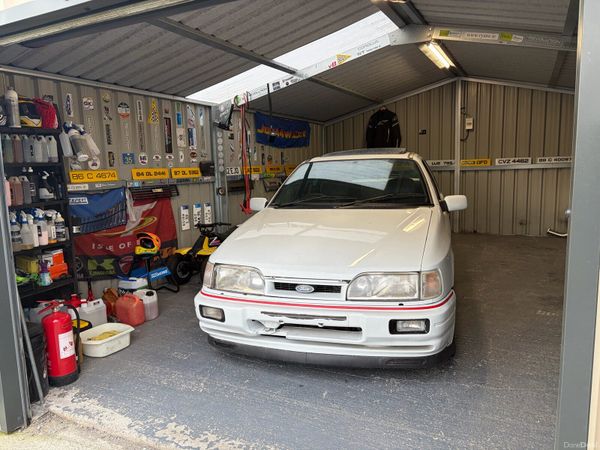 Ford Sierra Saloon, Petrol, 1990, White
