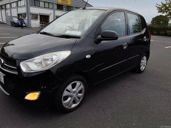 Hyundai i10 Hatchback, Petrol, 2011, Black