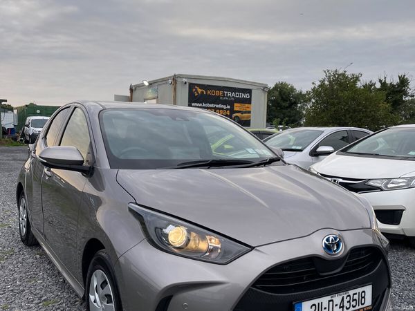 Toyota Yaris Hatchback, Petrol Hybrid, 2021, Brown