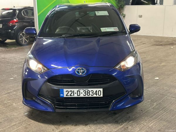 Toyota Yaris Hatchback, Petrol Hybrid, 2022, Blue