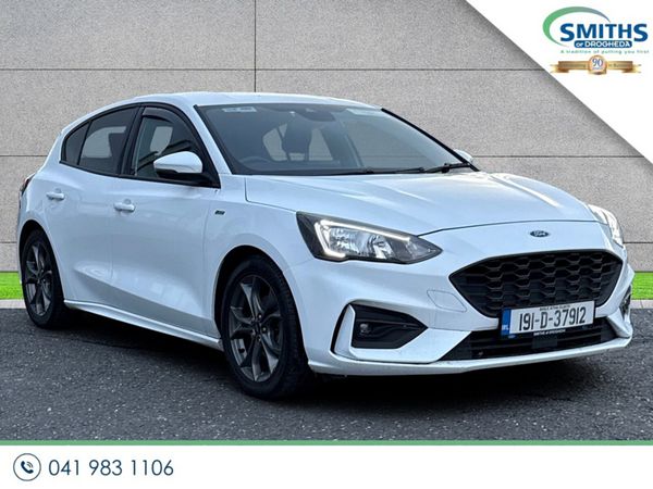 Ford Focus Hatchback, Petrol, 2019, White