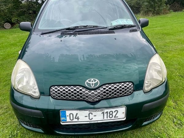Toyota Yaris Hatchback, Petrol, 2004, Green