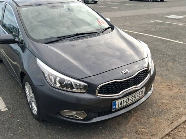 Kia Ceed Hatchback, Diesel, 2014, Silver