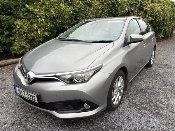 Toyota Auris Hatchback, Diesel, 2018, Grey