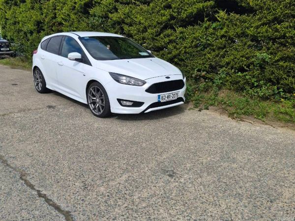 Ford Focus Hatchback, Diesel, 2016, White