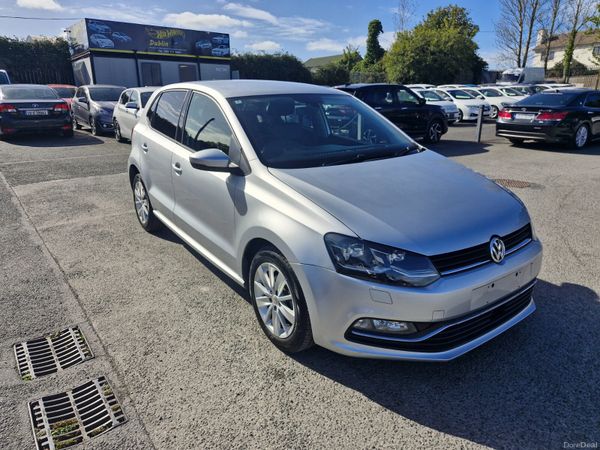 Volkswagen Polo Hatchback, Petrol, 2016, Silver