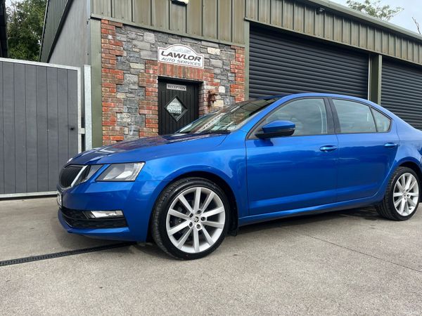 Skoda Octavia Saloon, Diesel, 2017, Blue
