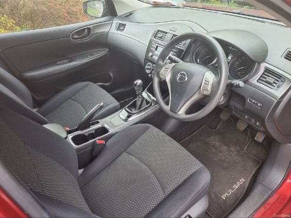 Nissan Pulsar Hatchback, Petrol, 2016, Red