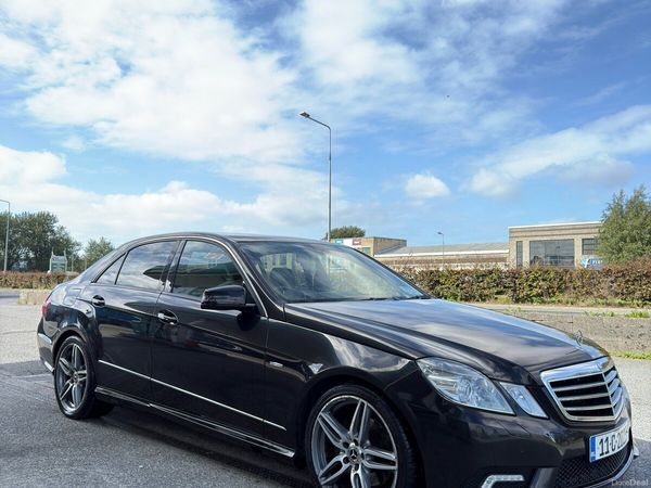 Mercedes-Benz E-Class Saloon, Diesel, 2011, Black