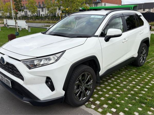 Toyota RAV4 SUV, Petrol Hybrid, 2023, White