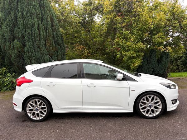 Ford Focus Hatchback, Diesel, 2017, White