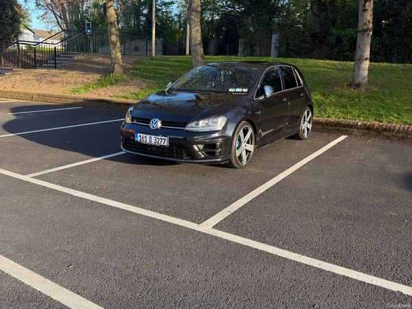Volkswagen Golf Estate, Petrol, 2016, Black