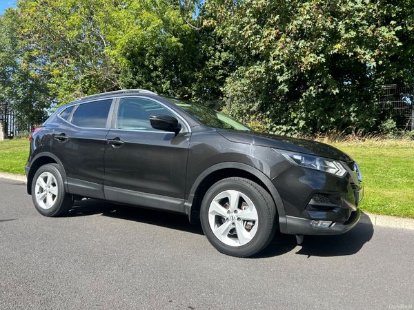 Nissan Qashqai MPV, Petrol, 2018, Black