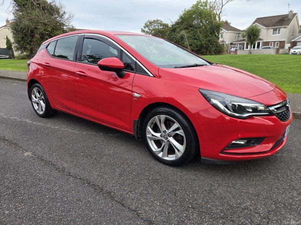 Opel Astra Hatchback, Diesel, 2016, Red