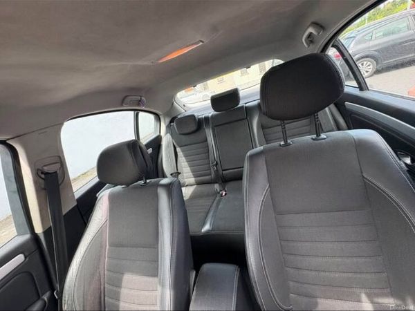 Renault Laguna Hatchback, Diesel, 2008, Red