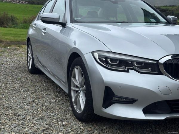 BMW 3-Series Saloon, Diesel, 2019, Silver