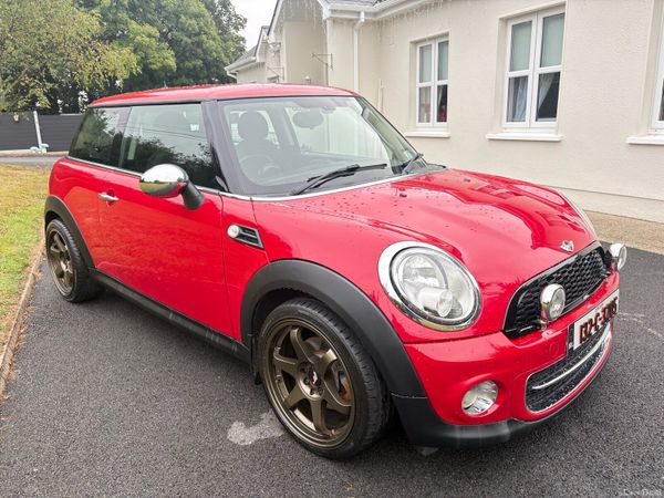 Mini One Hatchback, Diesel, 2013, Red