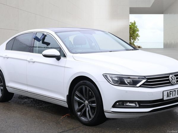 Volkswagen Passat Saloon, Diesel, 2017, White