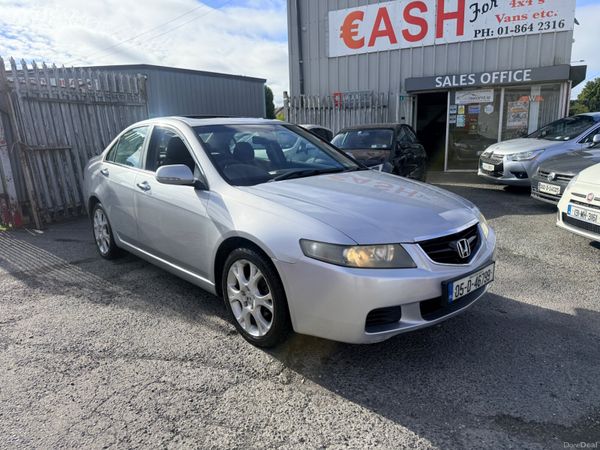 Honda Accord Saloon, Petrol, 2005, Silver