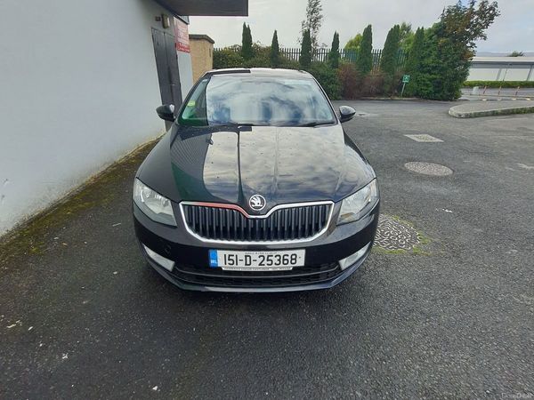 Skoda Octavia Saloon, Diesel, 2015, Black