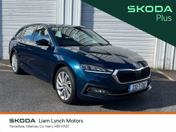 Skoda Octavia Estate, Petrol, 2023, Blue
