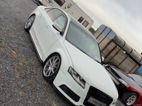 Audi A4 Saloon, Diesel, 2011, White
