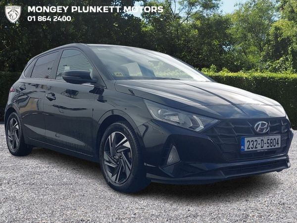 Hyundai i20 Hatchback, Petrol, 2023, Black