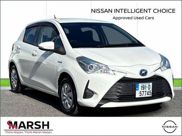 Toyota Vitz Hatchback, Petrol Hybrid, 2019, White