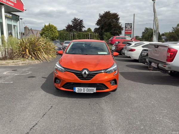 Renault Clio Hatchback, Diesel, 2020, Orange