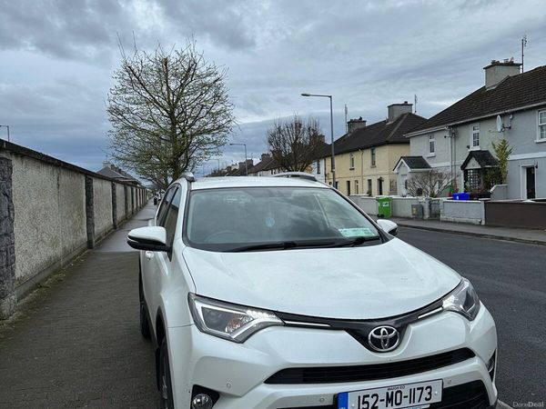 Toyota RAV4 SUV, Diesel, 2015, White
