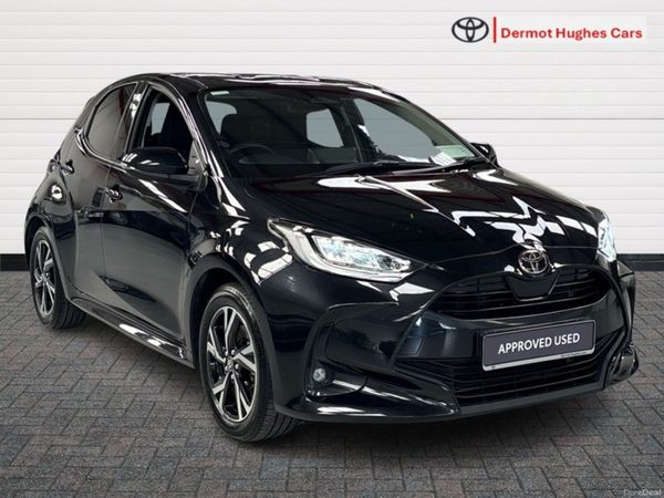 Toyota Yaris Hatchback, Petrol Hybrid, 2026, Black
