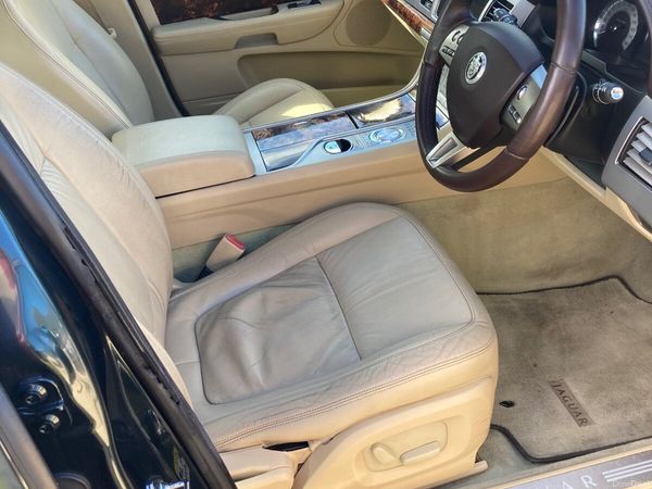 Jaguar XF Saloon, Diesel, 2008, Green