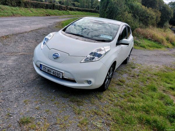 Nissan Leaf Hatchback, Electric, 2017, White