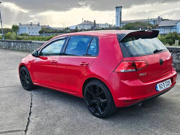 Volkswagen Golf Estate, Diesel, 2016, Red
