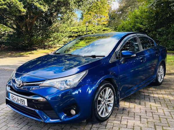 Toyota Avensis Saloon, Diesel, 2015, Blue