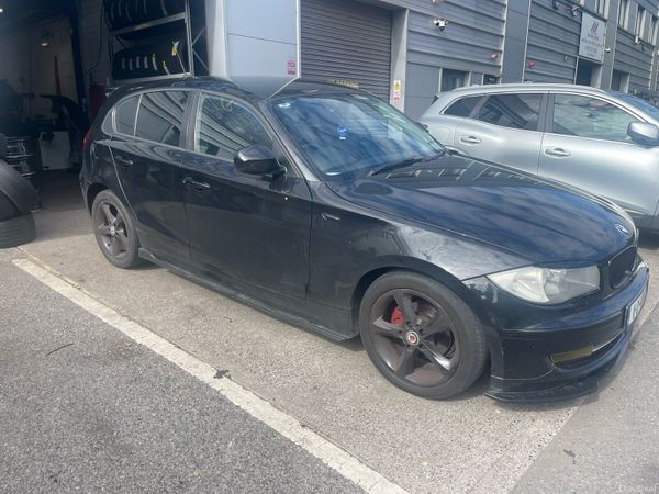 BMW 1-Series Hatchback, Petrol, 2011, Black